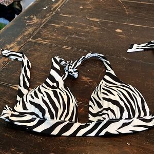 I Victoria’s Secret, Medium top